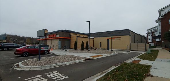 Chaska Retail Multi-Tenant Retail For Lease: 700 N Chestnut St, Chaska, MN 55318